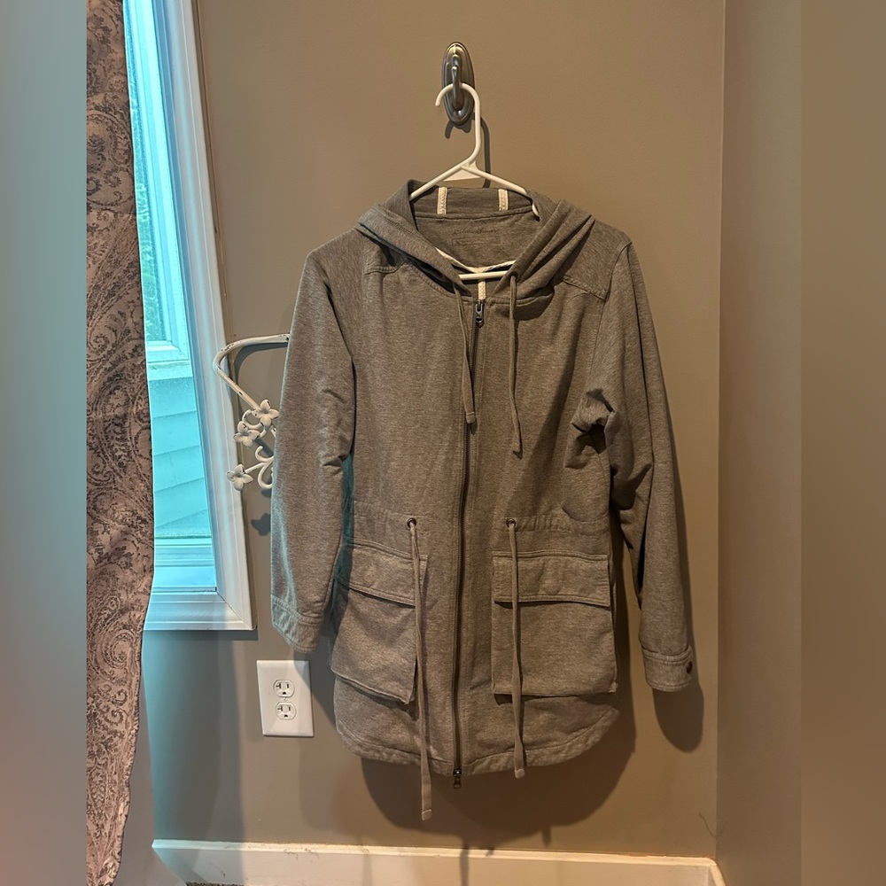 Eddie Bauer Hoodie Medium
